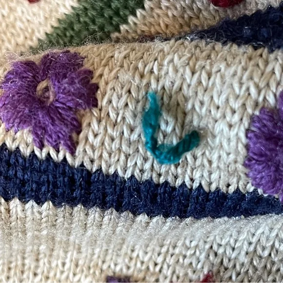 Napa Valley Tan Floral Embroidered Knit Sweater Vest Boho Grannycore Indie Large - Picture 2 of 10